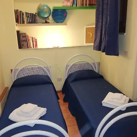 Rosy جيارديني ناكسوس