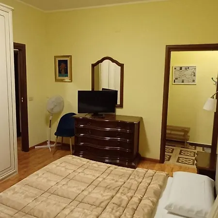 Rosy شقة جيارديني ناكسوس