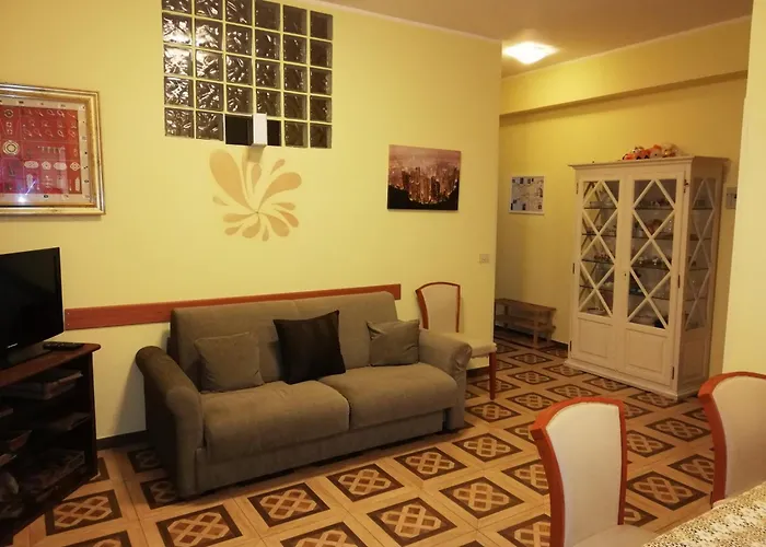 Rosy Apartment Giardini Naxos